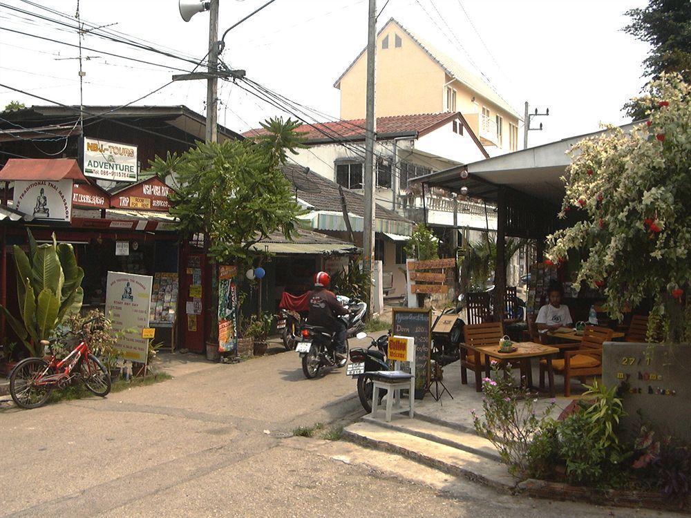 Hotel The Britannia à Chiang Mai Extérieur photo