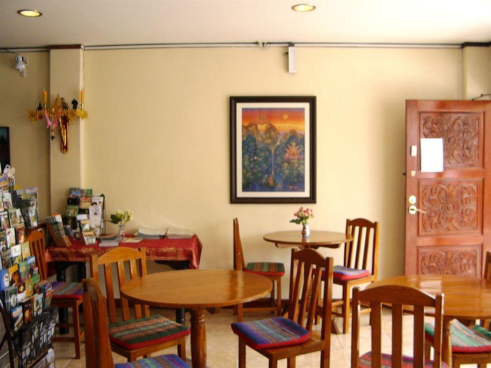 Hotel The Britannia à Chiang Mai Extérieur photo