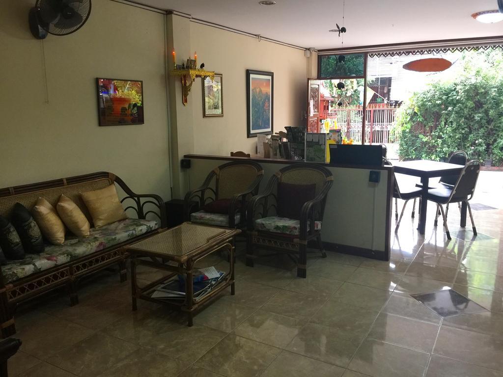 Hotel The Britannia à Chiang Mai Extérieur photo